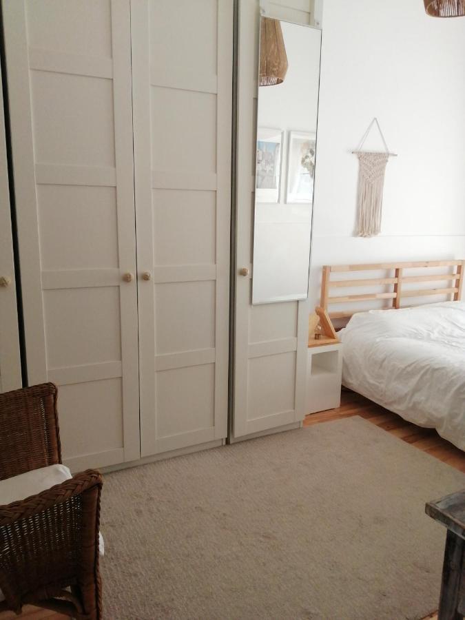 Apartamento Encantador Com Patio Лісабон Екстер'єр фото
